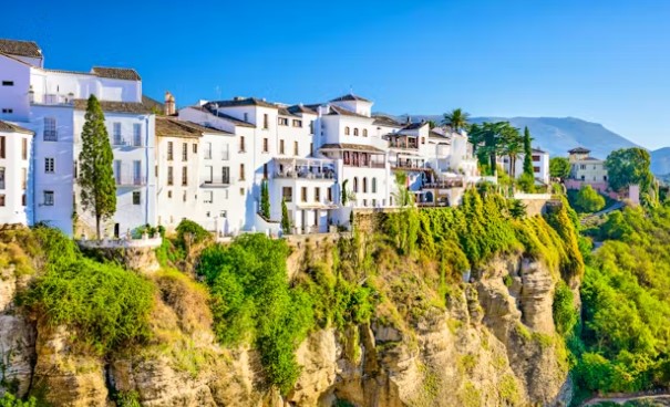 Paisaje natural y residencial de los pinos de El Chaparral